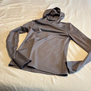 Alo Airlift Winter Warm Hooded -Gray